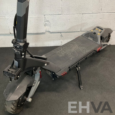 VELOZ GT Electric Scooter
