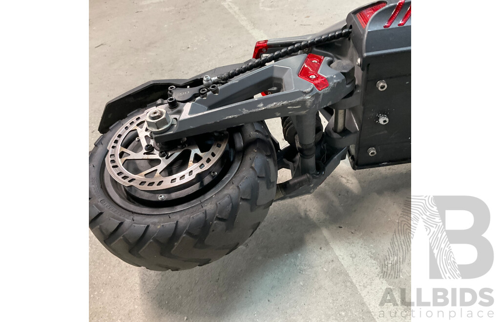 VELOZ GT Electric Scooter