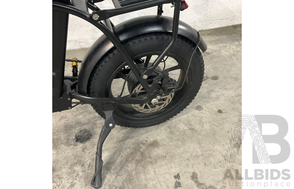Black Foldable E-bike