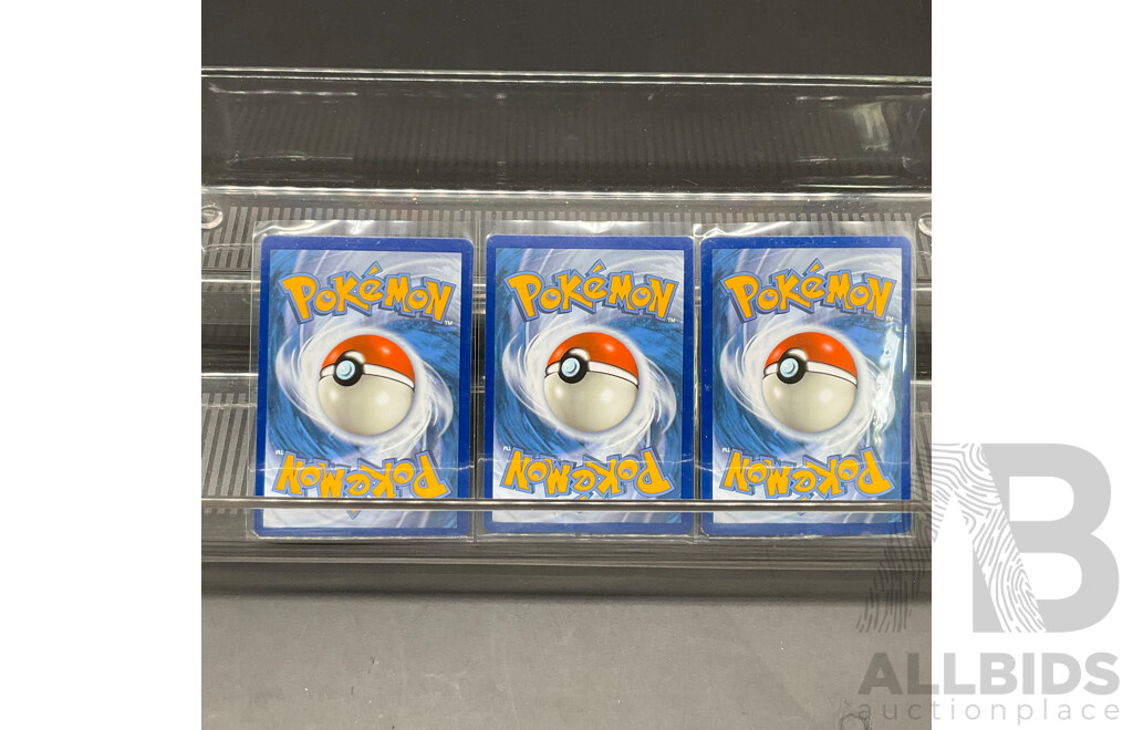 Pokemon V TCG Collection Includes Two Jumbo and V-Union (EN) - Lot of 19