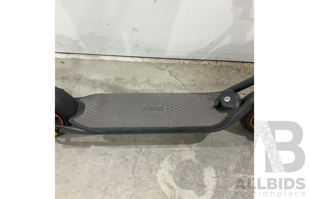 Ninebot Kick Scooter F40A