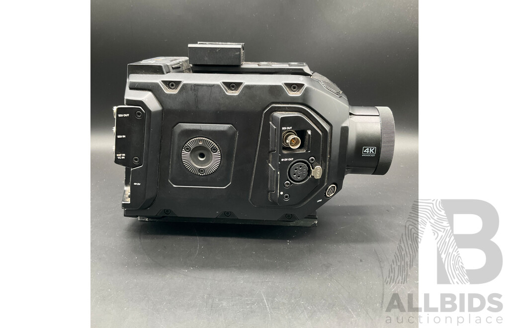BLACKMAGIC URSA Mini Pro 4K Professional Broadcast and Cinema Camera