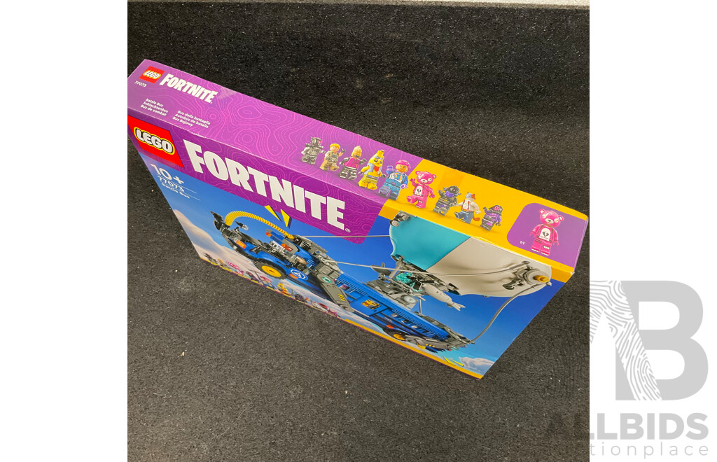 LEGO Fortnite (77073) Battle Bus Video Game Toy