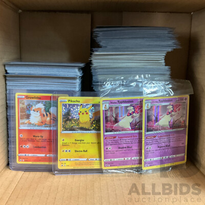 Collection of English Pokemon Cards - More Than 800 Cards