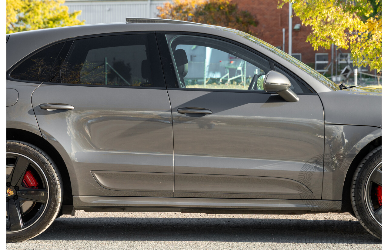 1/2018 Porsche Macan Turbo (AWD) 95B MY18 4D Wagon Agate Grey Metallic Twin Turbo V6 3.6L