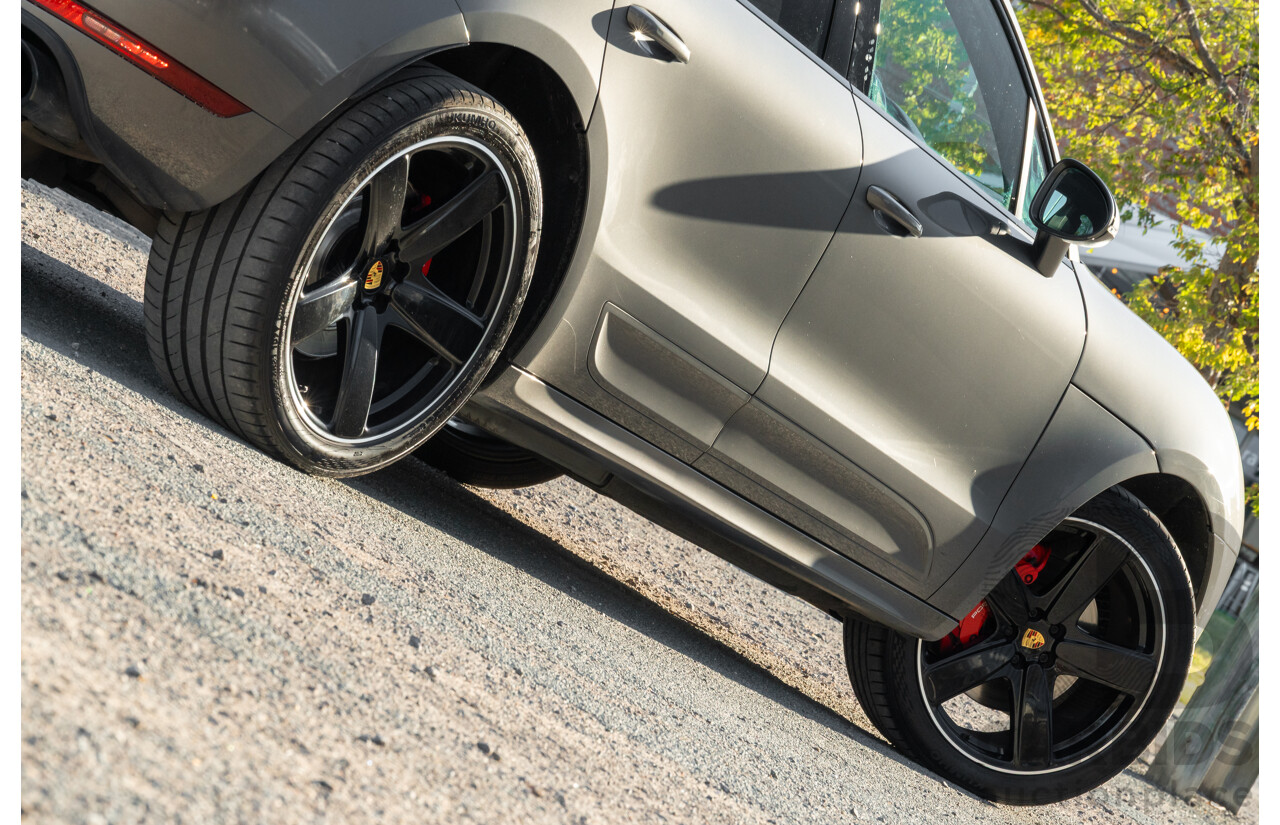 1/2018 Porsche Macan Turbo (AWD) 95B MY18 4D Wagon Agate Grey Metallic Twin Turbo V6 3.6L