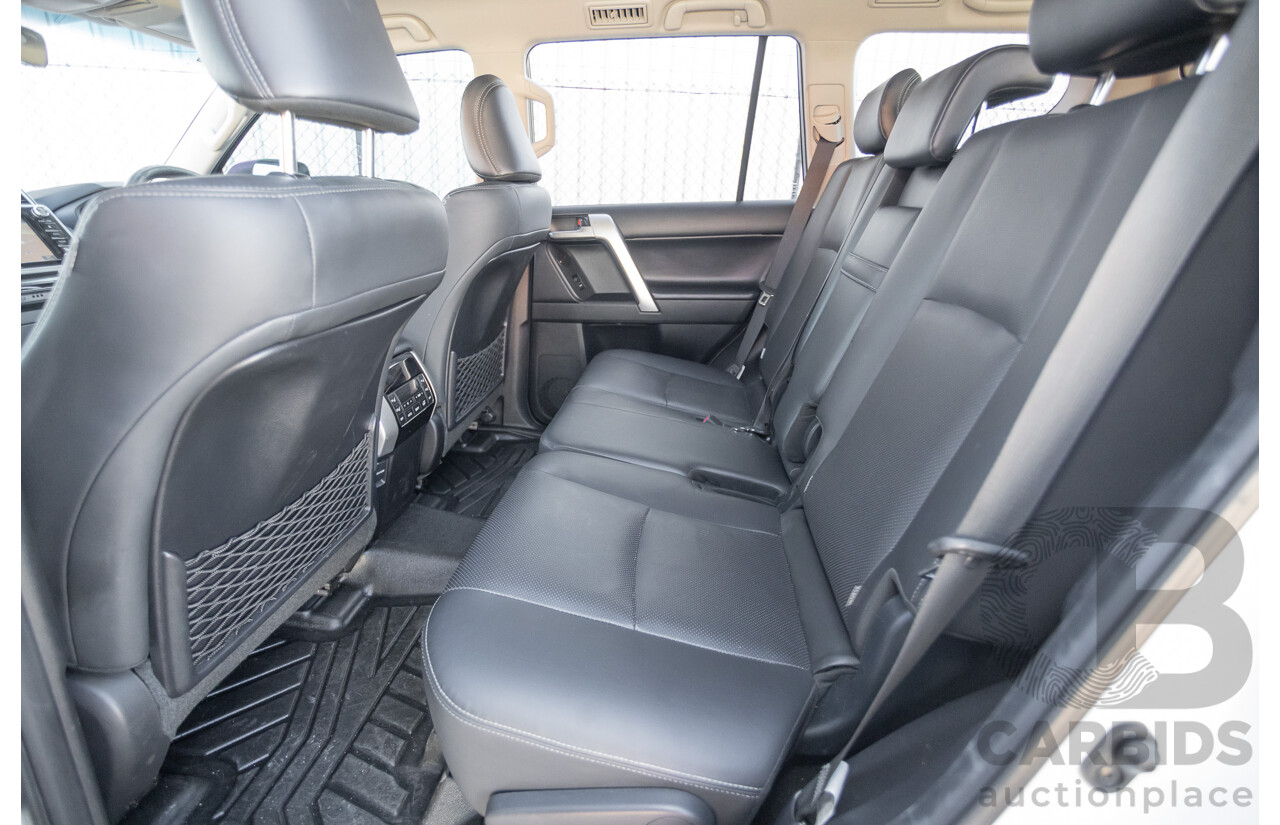 05/2020 Toyota Landcruiser PRADO VX (4x4) GDJ150R MY18 4D Wagon Pearl White Turbo Diesel 2.8L - 7 Seats