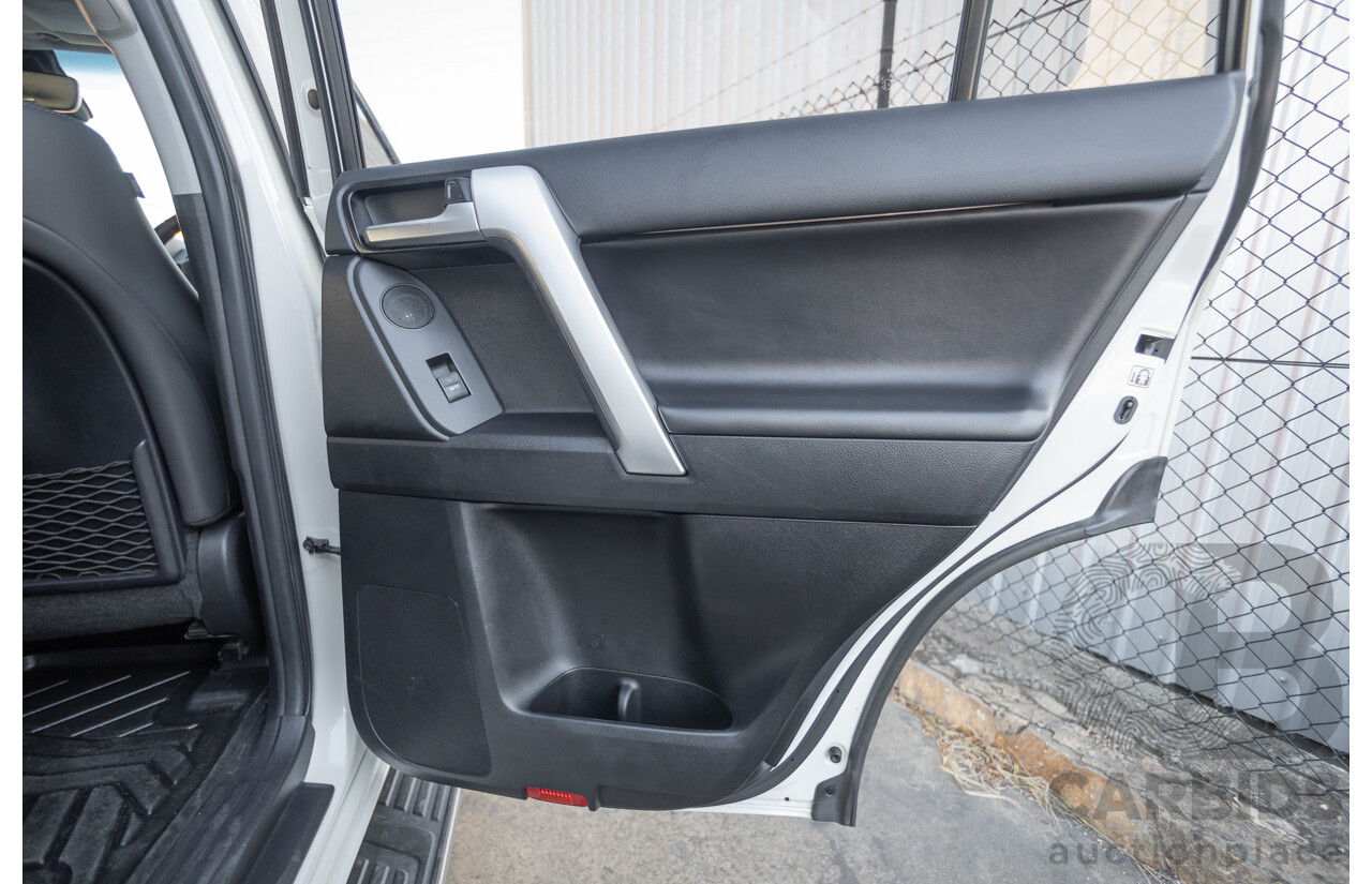 05/2020 Toyota Landcruiser PRADO VX (4x4) GDJ150R MY18 4D Wagon Pearl White Turbo Diesel 2.8L - 7 Seats