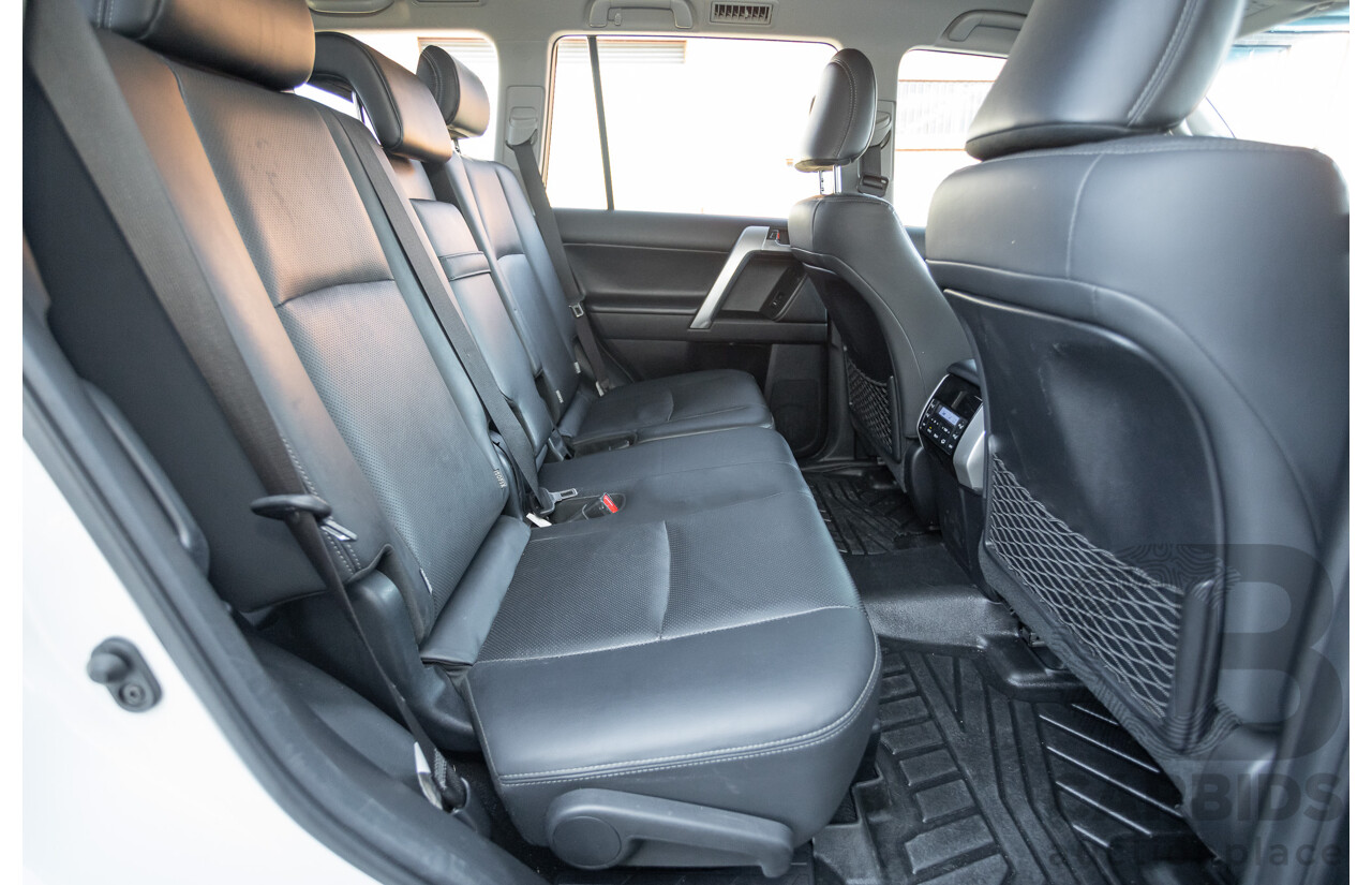 05/2020 Toyota Landcruiser PRADO VX (4x4) GDJ150R MY18 4D Wagon Pearl White Turbo Diesel 2.8L - 7 Seats