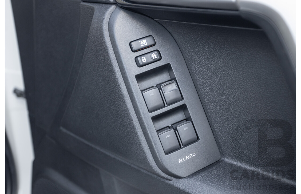 05/2020 Toyota Landcruiser PRADO VX (4x4) GDJ150R MY18 4D Wagon Pearl White Turbo Diesel 2.8L - 7 Seats