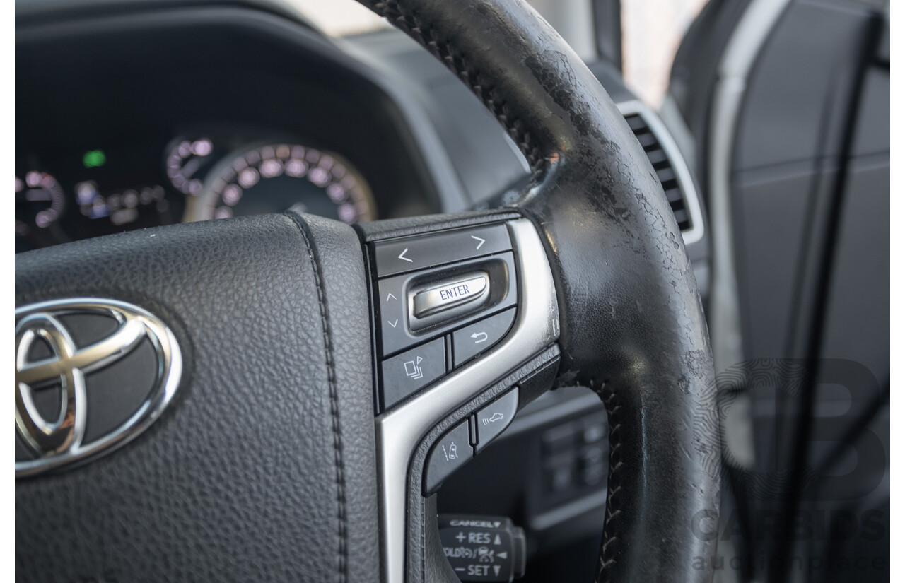 05/2020 Toyota Landcruiser PRADO VX (4x4) GDJ150R MY18 4D Wagon Pearl White Turbo Diesel 2.8L - 7 Seats