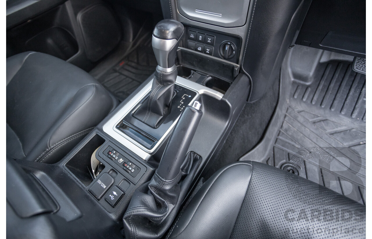 05/2020 Toyota Landcruiser PRADO VX (4x4) GDJ150R MY18 4D Wagon Pearl White Turbo Diesel 2.8L - 7 Seats