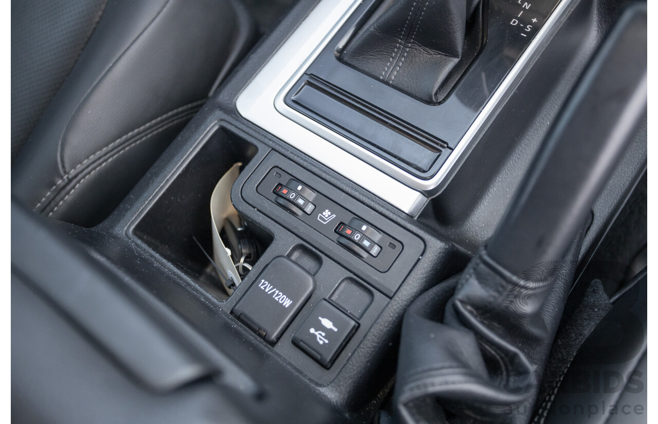 05/2020 Toyota Landcruiser PRADO VX (4x4) GDJ150R MY18 4D Wagon Pearl White Turbo Diesel 2.8L - 7 Seats