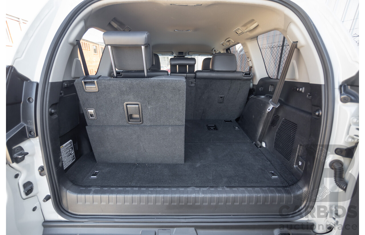 05/2020 Toyota Landcruiser PRADO VX (4x4) GDJ150R MY18 4D Wagon Pearl White Turbo Diesel 2.8L - 7 Seats