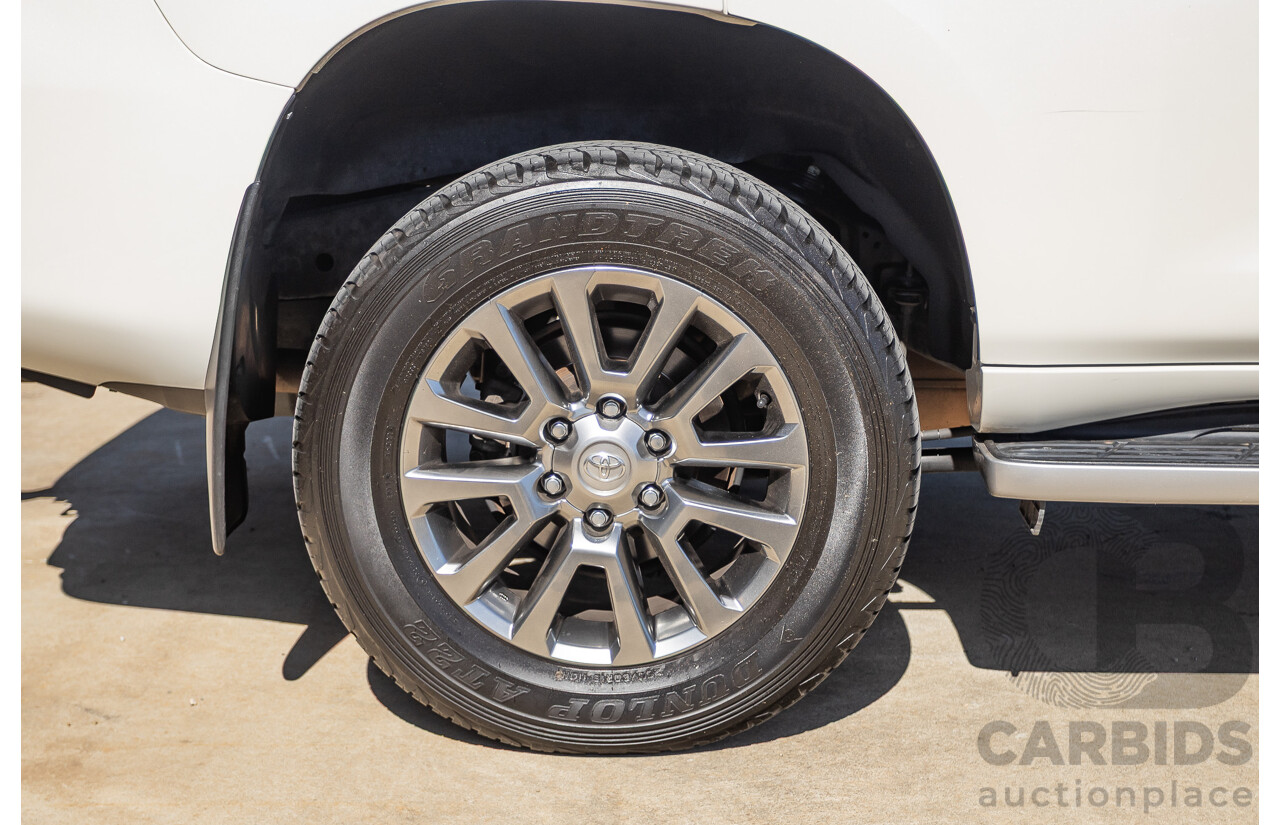 05/2020 Toyota Landcruiser PRADO VX (4x4) GDJ150R MY18 4D Wagon Pearl White Turbo Diesel 2.8L - 7 Seats