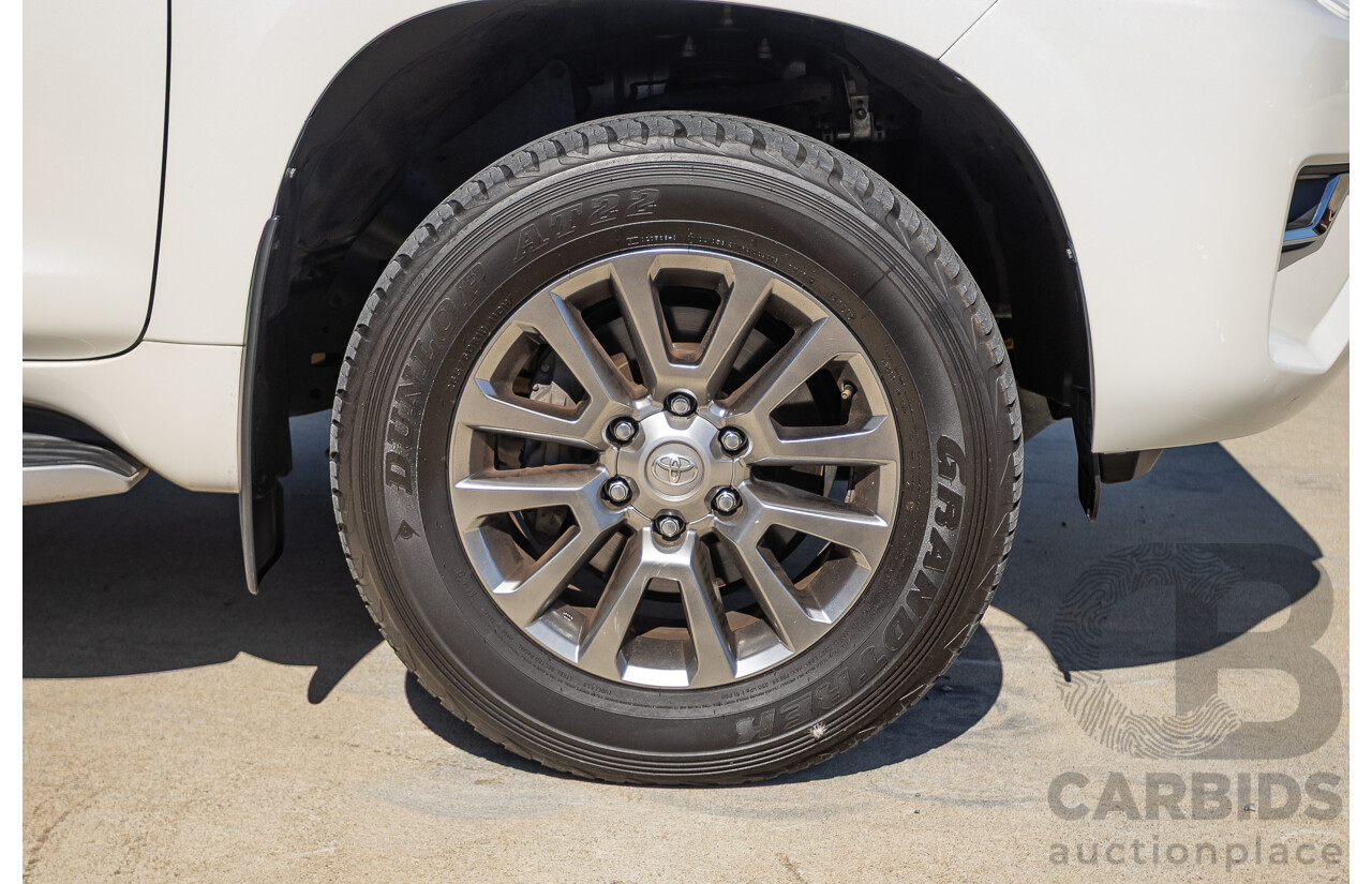05/2020 Toyota Landcruiser PRADO VX (4x4) GDJ150R MY18 4D Wagon Pearl White Turbo Diesel 2.8L - 7 Seats