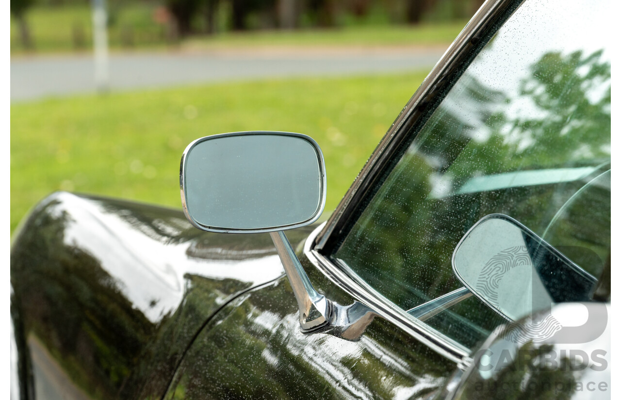 11/1975 Chevrolet Corvette C3 Stingray 2d Coupe Black V8 5.7L