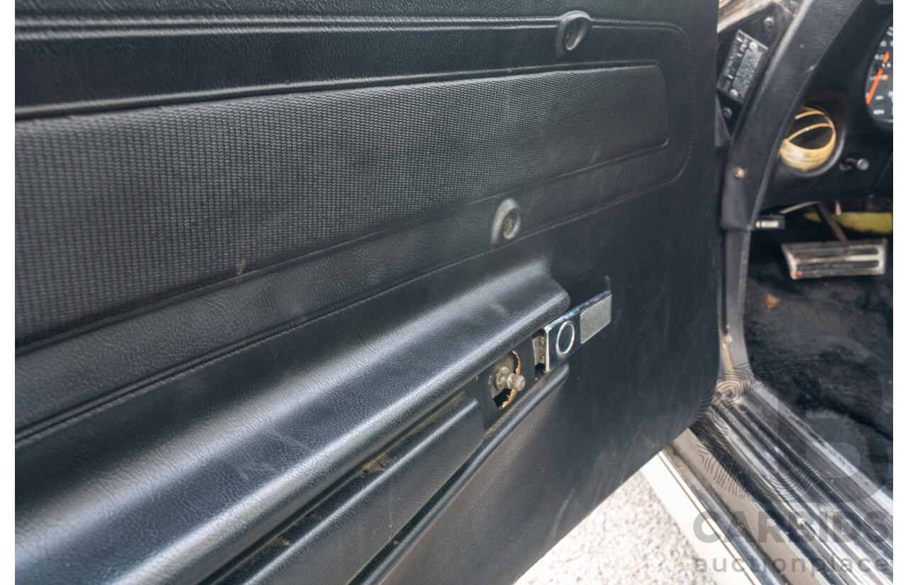 11/1975 Chevrolet Corvette C3 Stingray 2d Coupe Black V8 5.7L