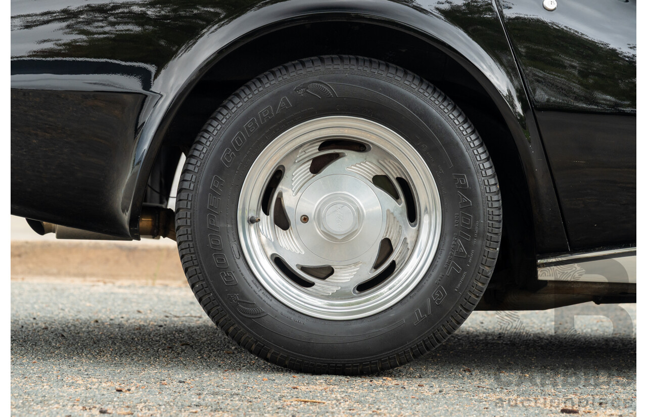 11/1975 Chevrolet Corvette C3 Stingray 2d Coupe Black V8 5.7L