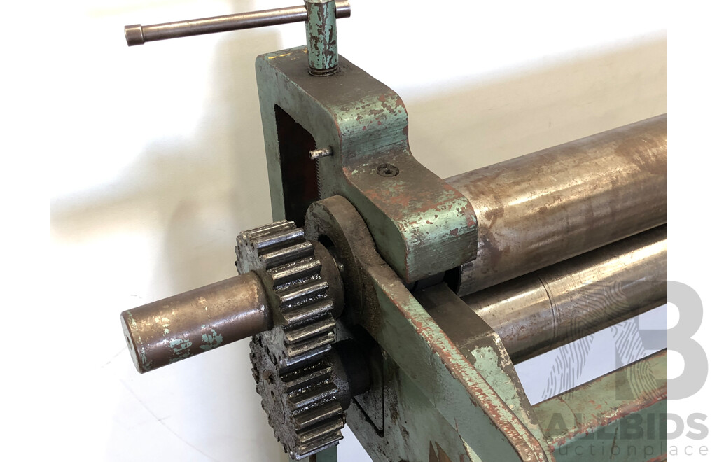 Chalmers and Corner 1270mm Manual Sheet Metal Roller