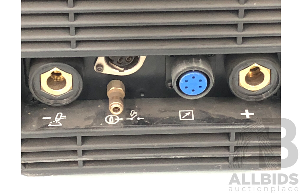 Lincoln Electric Invertec V205-T AC/DC Mig Welder