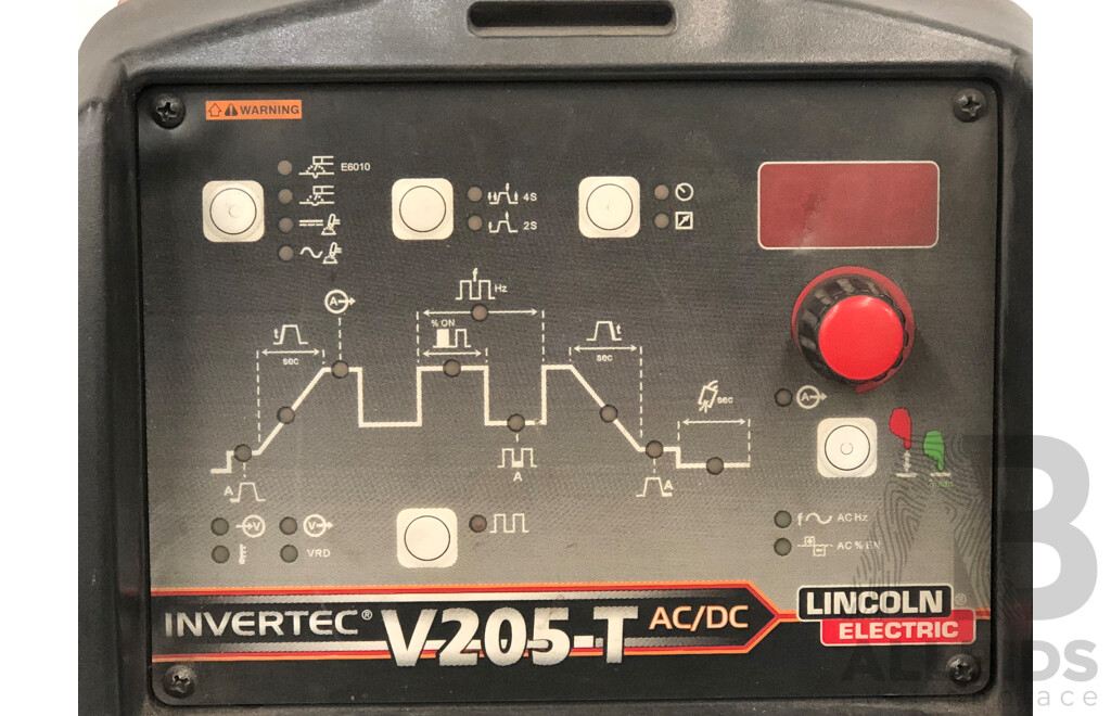 Lincoln Electric Invertec V205-T AC/DC Mig Welder