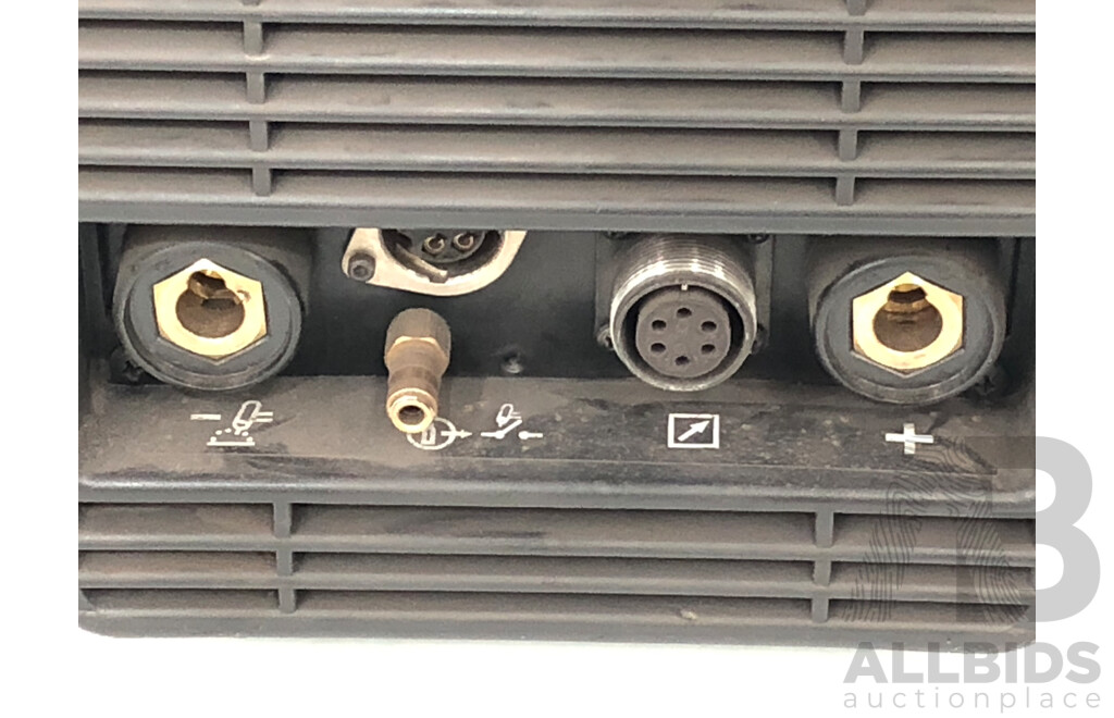 Lincoln Electric Invertec V205-T AC/DC Mig Welder