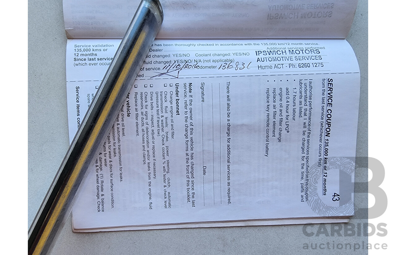 10/2010 Holden Calais  VE MY10 4d Sportwagon Silver 3.6L