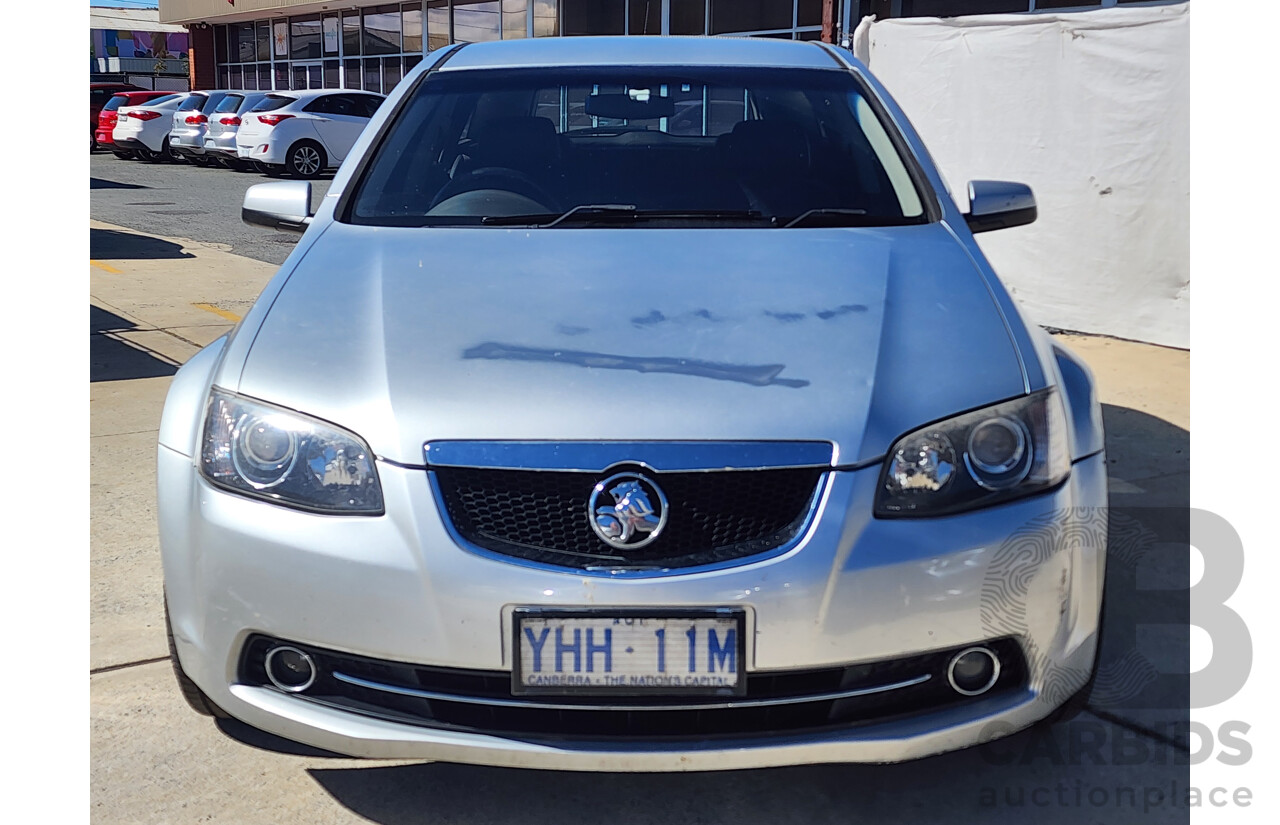 10/2010 Holden Calais  VE MY10 4d Sportwagon Silver 3.6L