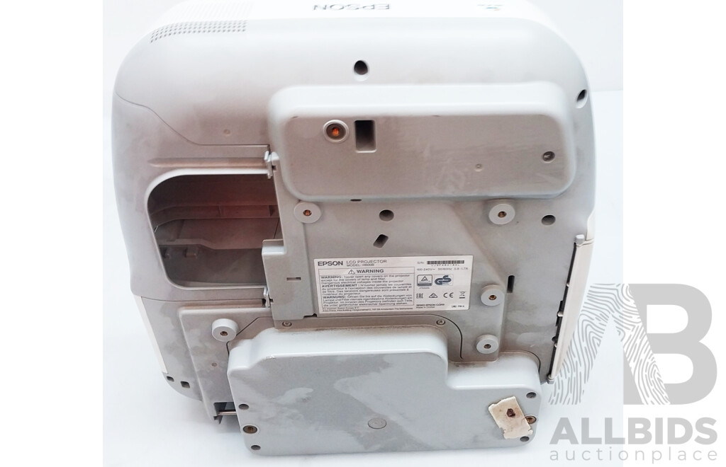 Epson (EB-585Wi) WXGA 3LCD Projector