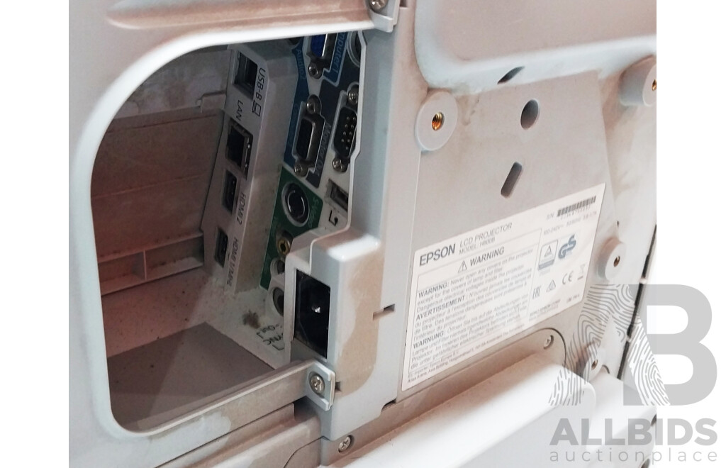 Epson (EB-585Wi) WXGA 3LCD Projector