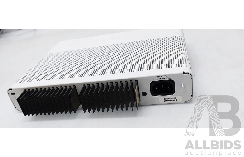 Cisco (WS-C3560CX-12PD-S) Catalyst 3560-CX Series 12-Port Gigabit Ethernet PoE+ Compact Switch