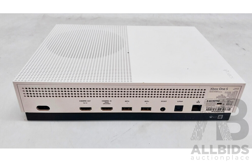 Microsoft (1681) Xbox One S Console