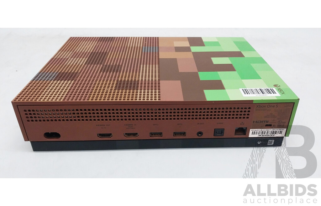 Microsoft (1681) Xbox One S Console Minecraft Edition