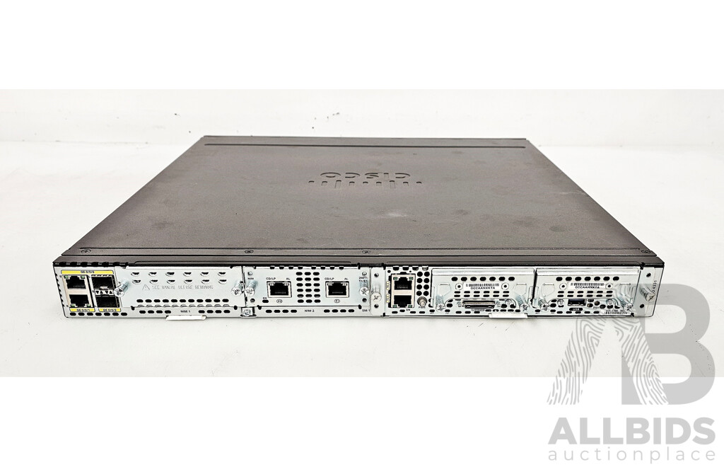 Cisco (ISR4331/K9) 4300 Series Integrated Services Router