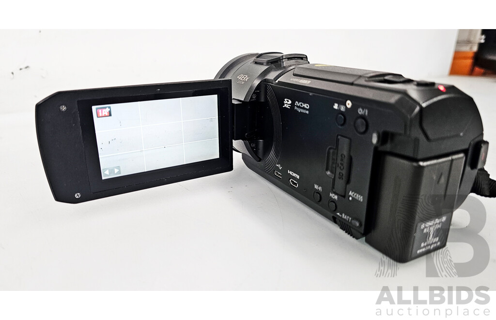 Panasonic (HC-V800) Full HD Video Camera
