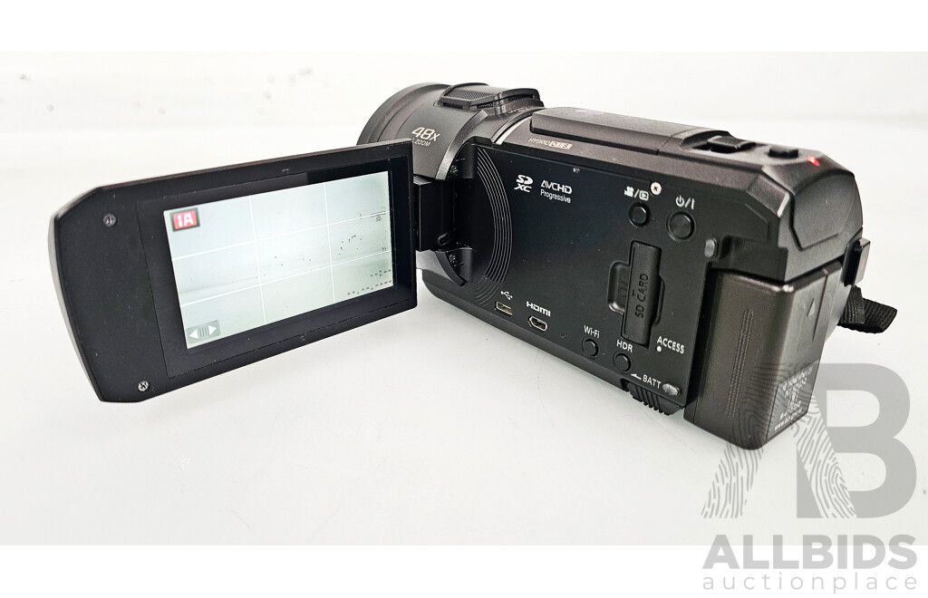 Panasonic (HC-V800) Full HD Video Camera