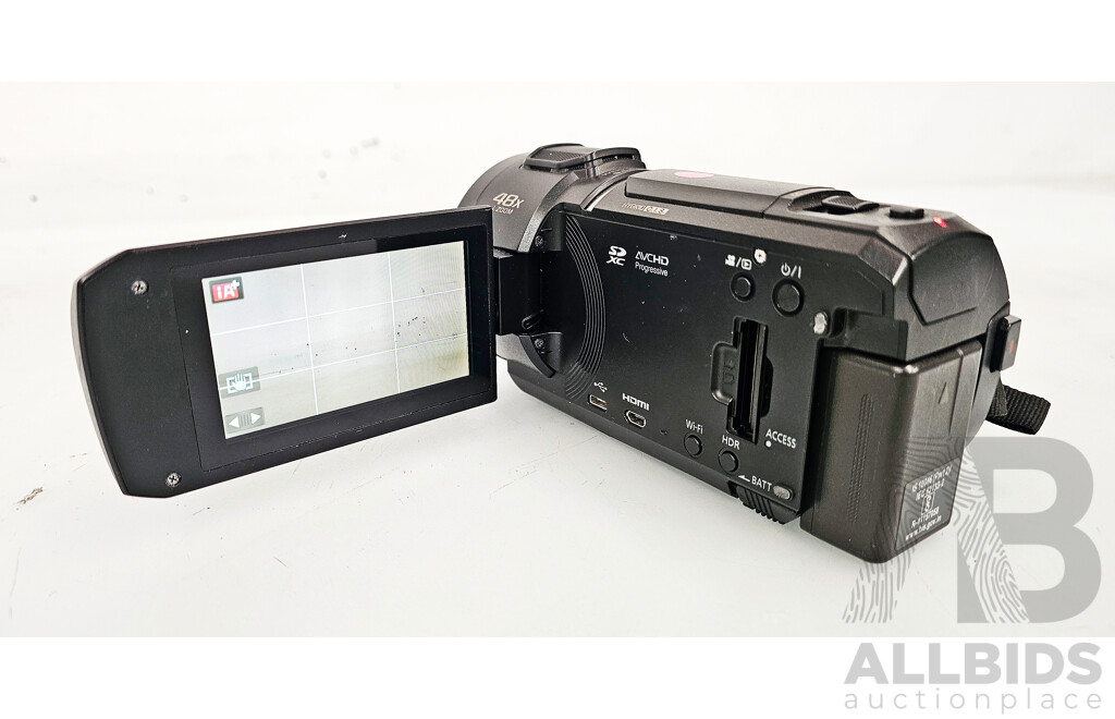 Panasonic (HC-V800) Full HD Video Camera
