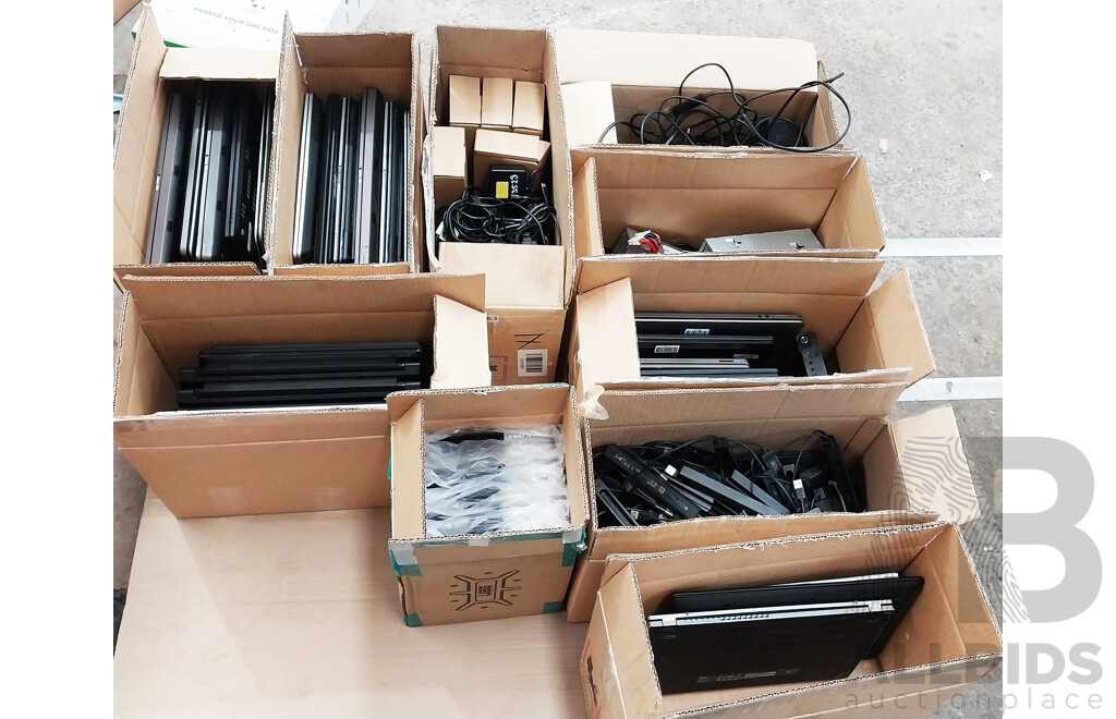 Pallet Lot of Assorted Laptops/Computer Accessories