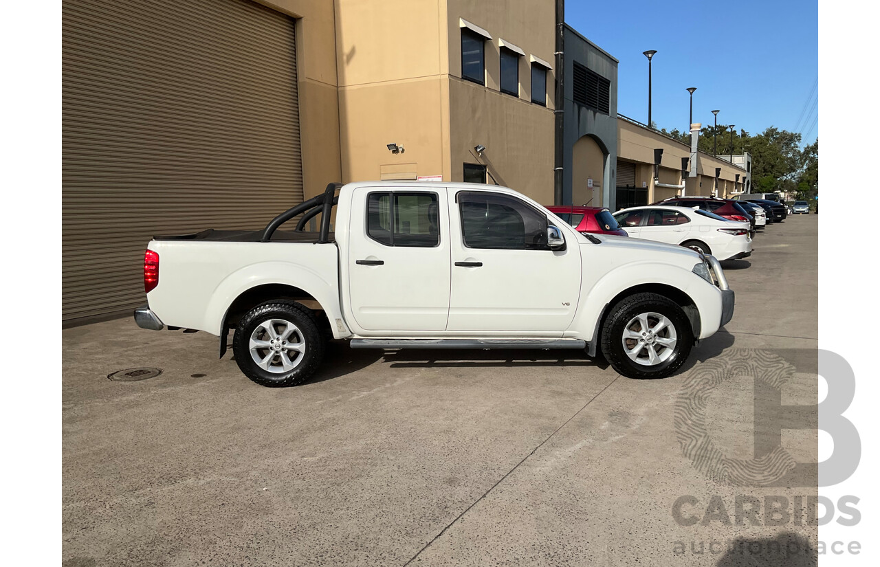 9/2013 Nissan Navara ST-X 550 (4x4) D40 MY12 Dual Cab Utility White Turbo Diesel 3.0L