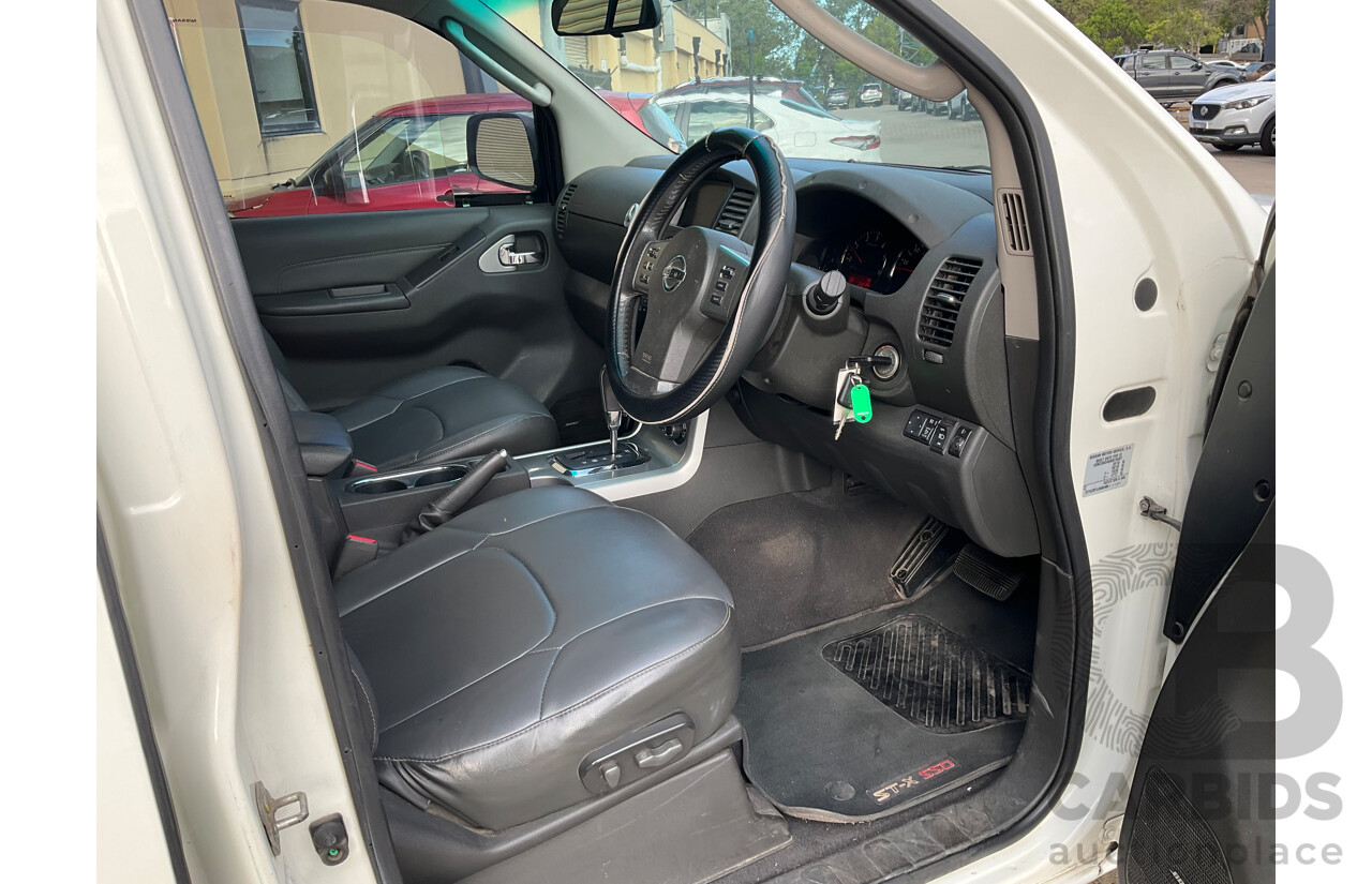 9/2013 Nissan Navara ST-X 550 (4x4) D40 MY12 Dual Cab Utility White Turbo Diesel 3.0L