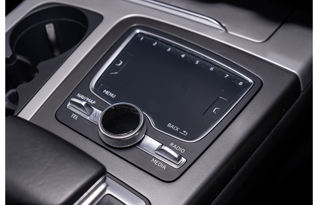 11/2015 Audi Q7 3.0 TDI Quattro (AWD) 4M 4d Wagon Graphite Grey Metallic Turbo Diesel V6 3.0L - 7 Seater