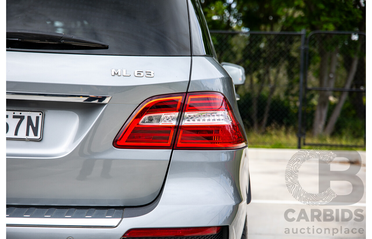 6/2012 Mercedes-Benz ML 63 AMG (4x4) 166 4d Wagon Palladium Silver Metallic Twin Turbo V8 5.5L