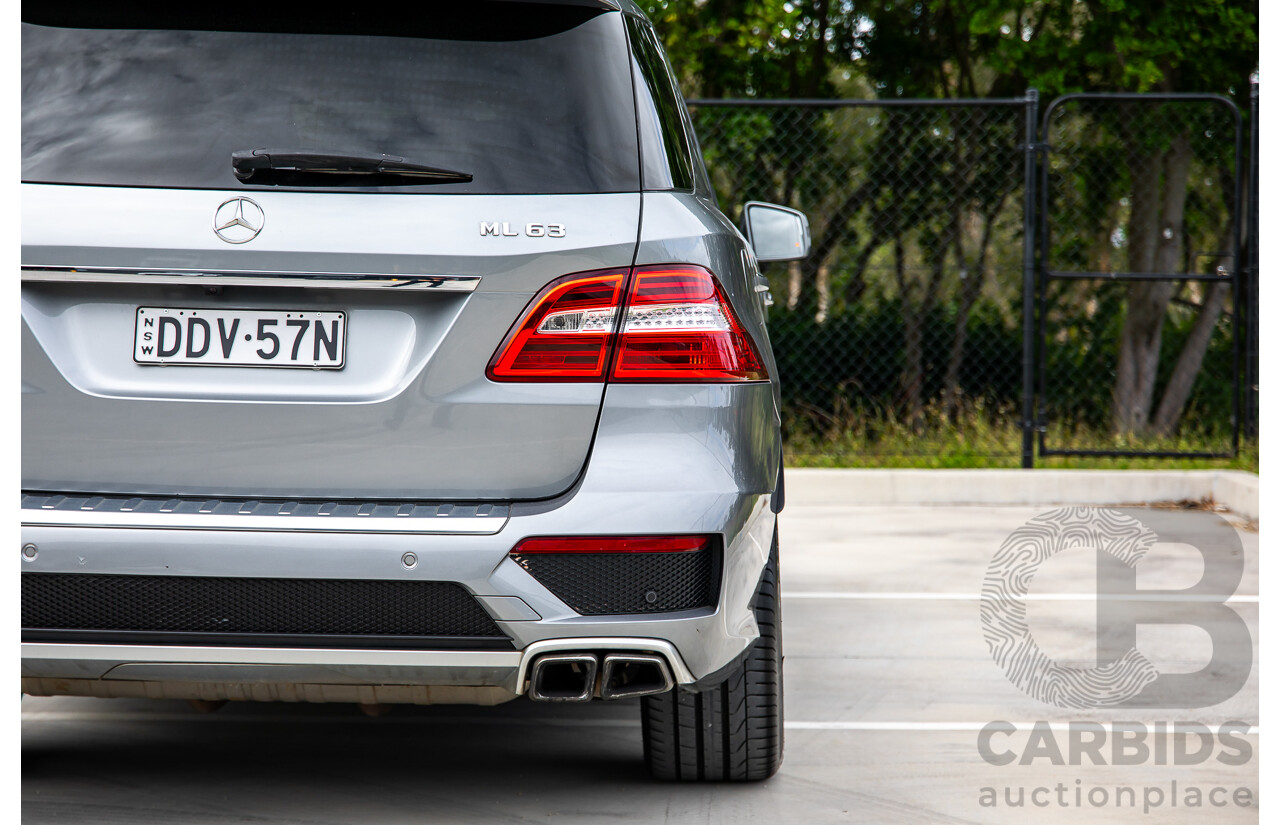 6/2012 Mercedes-Benz ML 63 AMG (4x4) 166 4d Wagon Palladium Silver Metallic Twin Turbo V8 5.5L