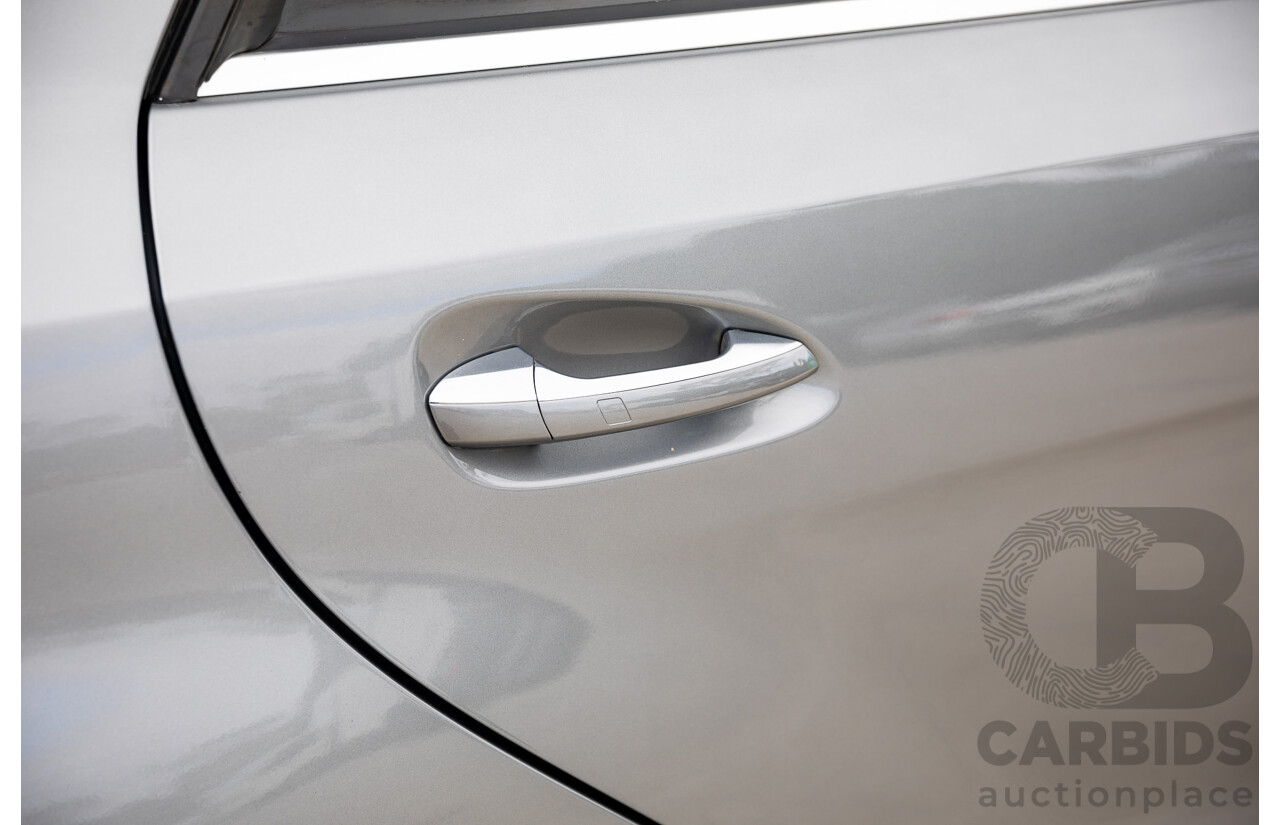 6/2012 Mercedes-Benz ML 63 AMG (4x4) 166 4d Wagon Palladium Silver Metallic Twin Turbo V8 5.5L