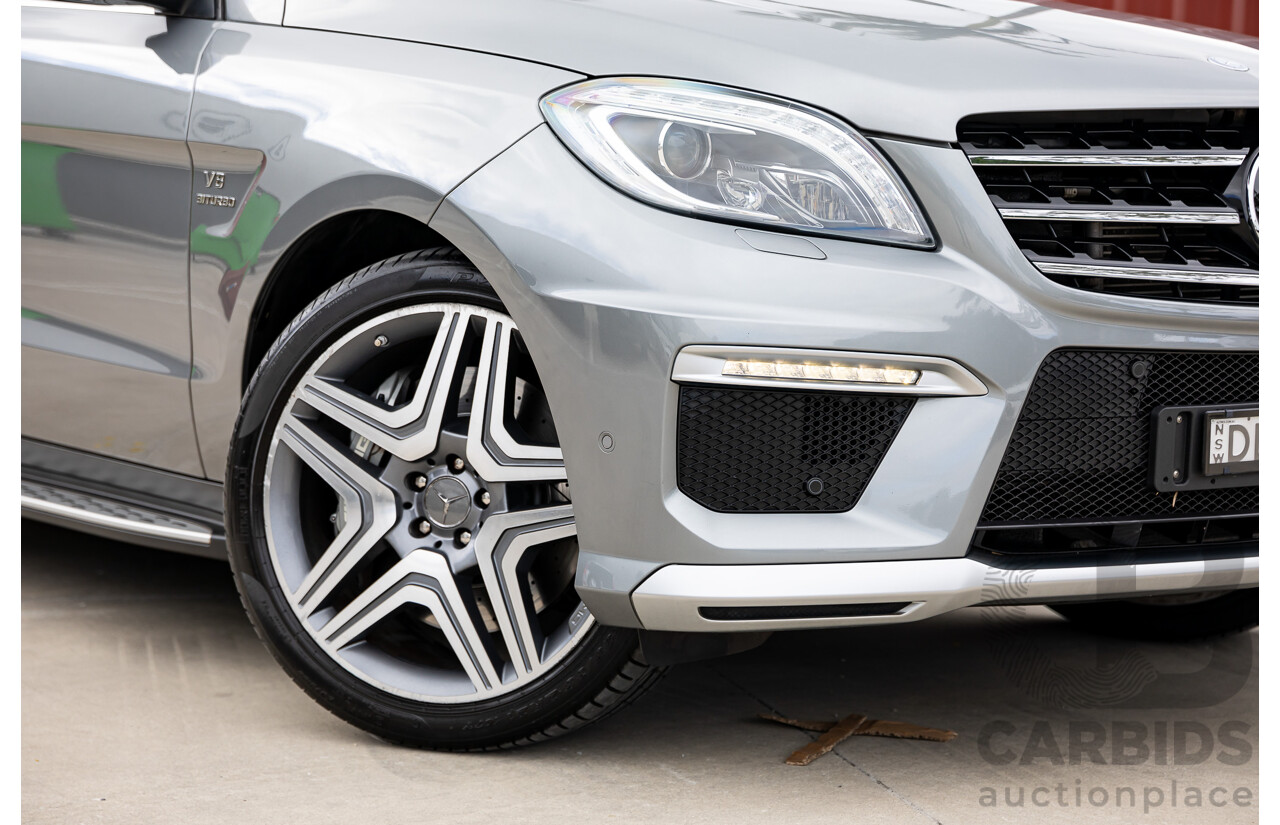 6/2012 Mercedes-Benz ML 63 AMG (4x4) 166 4d Wagon Palladium Silver Metallic Twin Turbo V8 5.5L