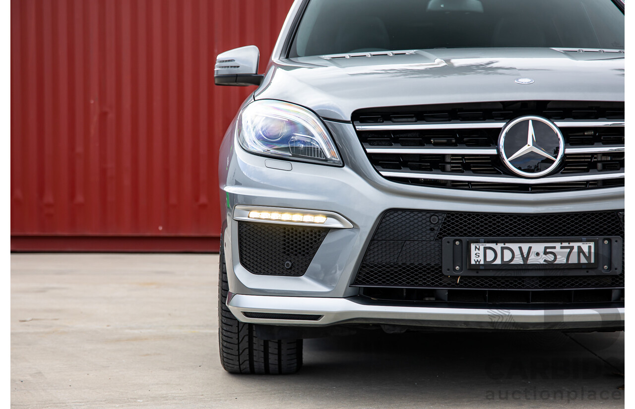 6/2012 Mercedes-Benz ML 63 AMG (4x4) 166 4d Wagon Palladium Silver Metallic Twin Turbo V8 5.5L