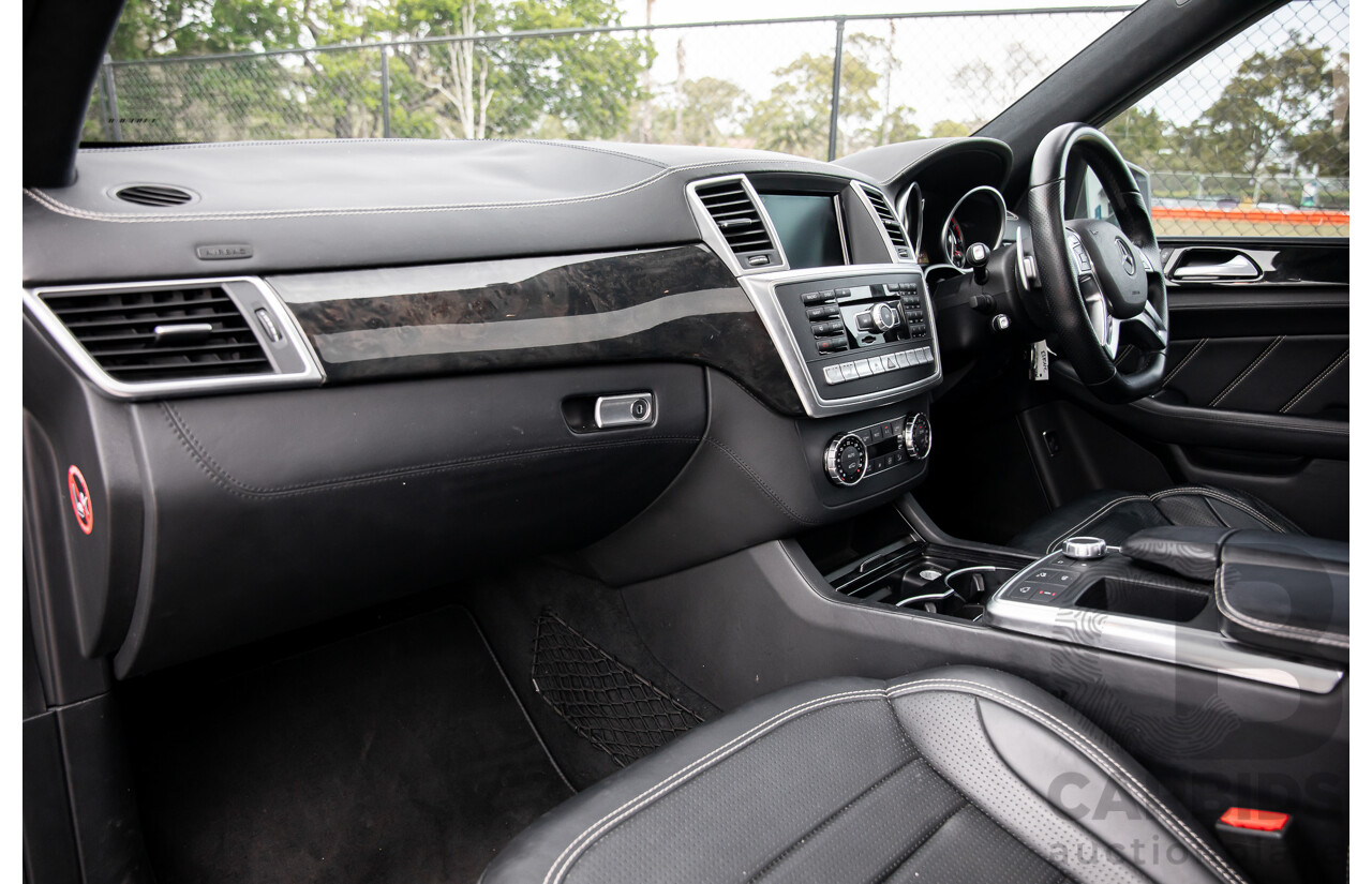 6/2012 Mercedes-Benz ML 63 AMG (4x4) 166 4d Wagon Palladium Silver Metallic Twin Turbo V8 5.5L