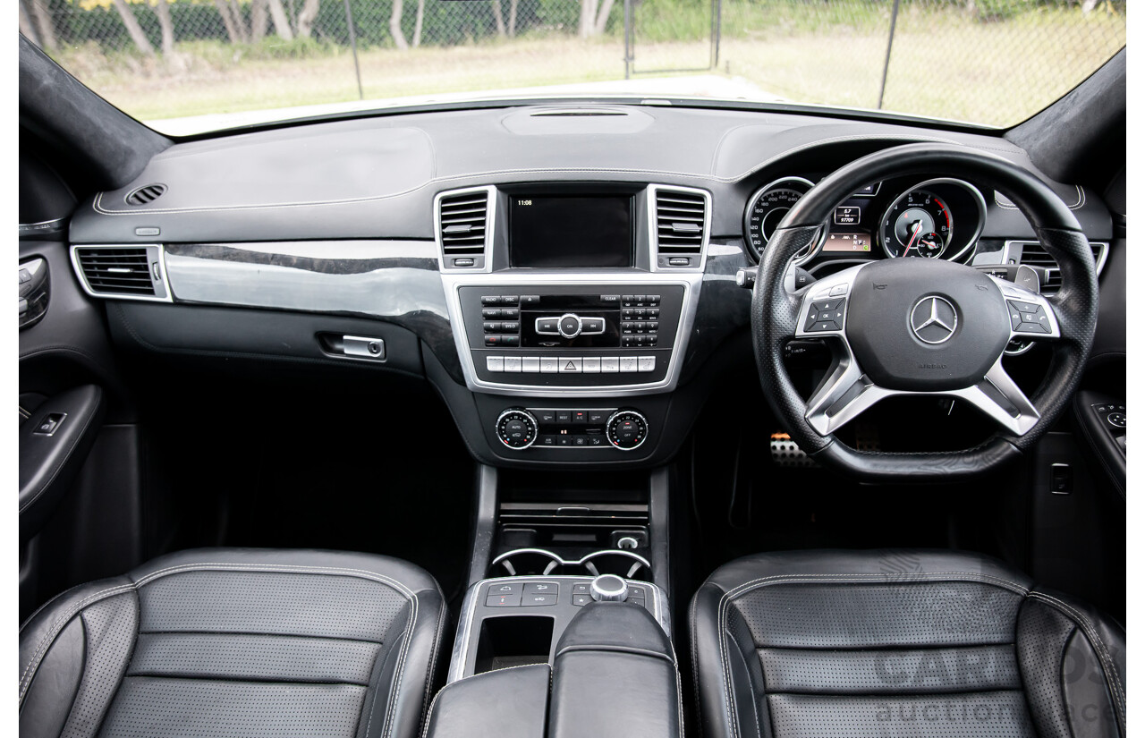 6/2012 Mercedes-Benz ML 63 AMG (4x4) 166 4d Wagon Palladium Silver Metallic Twin Turbo V8 5.5L