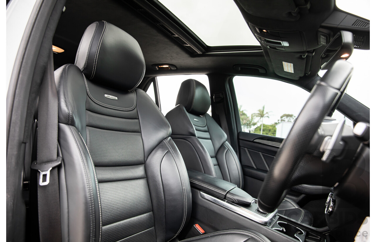 6/2012 Mercedes-Benz ML 63 AMG (4x4) 166 4d Wagon Palladium Silver Metallic Twin Turbo V8 5.5L